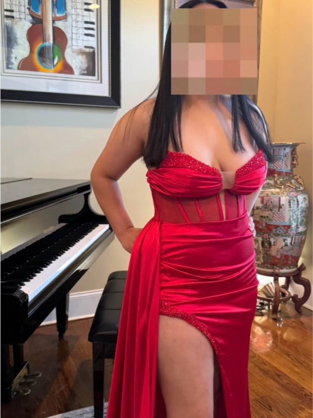 RED PROM DRESS - Picture 2 of 6